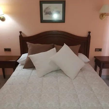 Hotel Restaurante Pacos Herrera del Duque